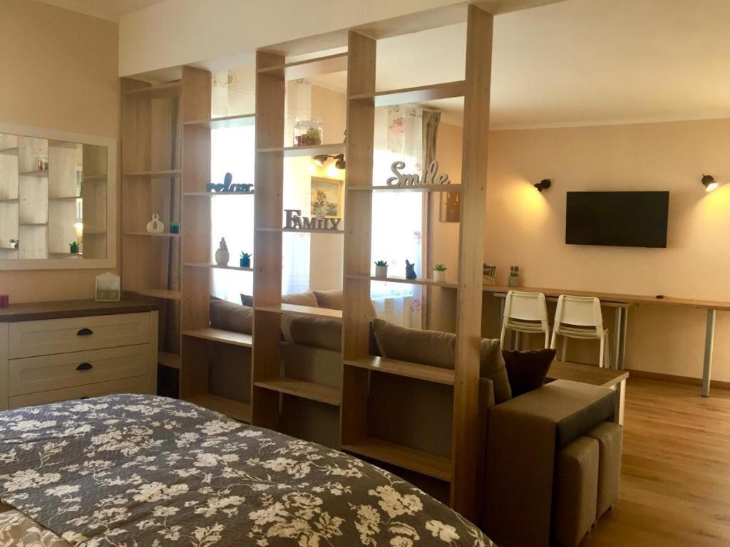 Apartments Friendly Family In The City Center Ceske Budejovice Exterior foto