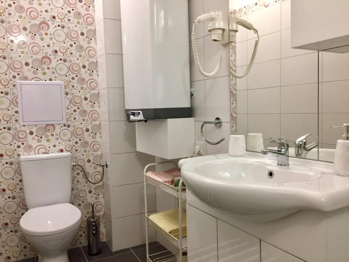 Apartments Friendly Family In The City Center Ceske Budejovice Exterior foto
